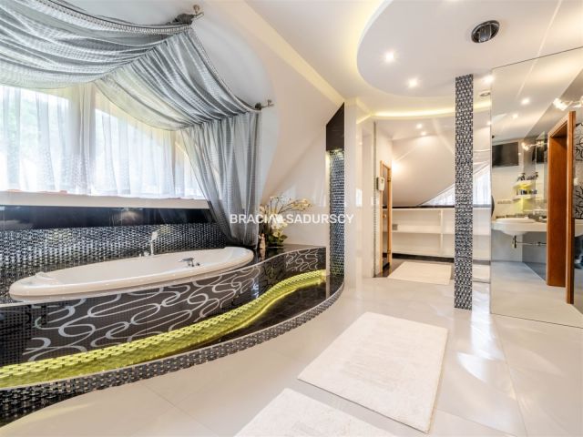 dom wolnostojący, 5 pokoi Myślenice Zarabie, ul. Bukowa. Zdjęcie 38