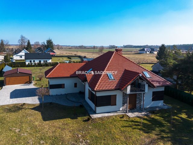 dom wolnostojący, 6 pokoi Wietrzychowice. Zdjęcie 26