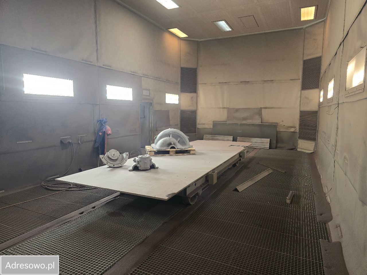 Hala/magazyn Wyry. Zdjęcie 5