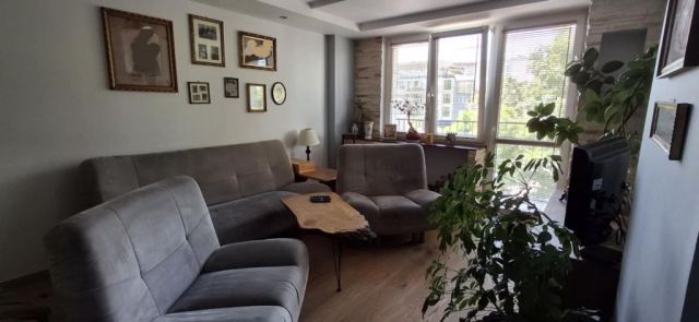 Mieszkanie 3-pokojowe Łódź Bałuty, ul. Jana Kochanowskiego. Zdjęcie 1