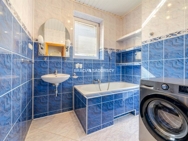 dom wolnostojący, 6 pokoi Kraków Bieżanów, ul. Młodzieży. Zdjęcie 16