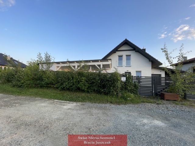 dom wolnostojący, 5 pokoi Żerniki Wrocławskie. Zdjęcie 2