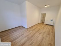 Mieszkanie 3-pokojowe Świdnica Centrum, ul. Długa. Zdjęcie 2