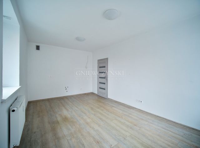 Mieszkanie 3-pokojowe Grodków, ul. Warszawska. Zdjęcie 3