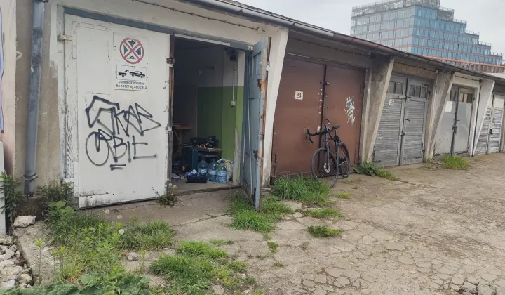 Garaż/miejsce parkingowe Wrocław Krzyki, ul. Nasypowa