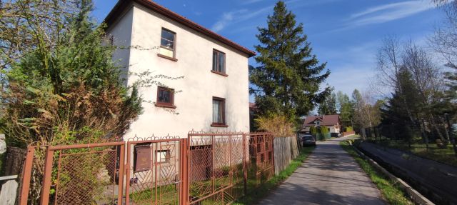 dom wolnostojący, 4 pokoje Jeleśnia, ul. Tartaczna. Zdjęcie 1