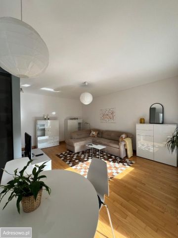 Mieszkanie 2-pokojowe Warszawa Gocław, ul. Jana Nowaka-Jeziorańskiego. Zdjęcie 1