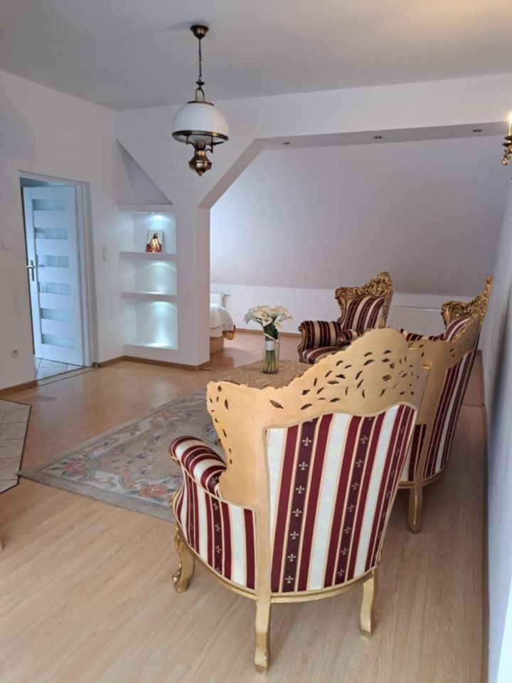 Mieszkanie 4-pokojowe Jarocin. Zdjęcie 4