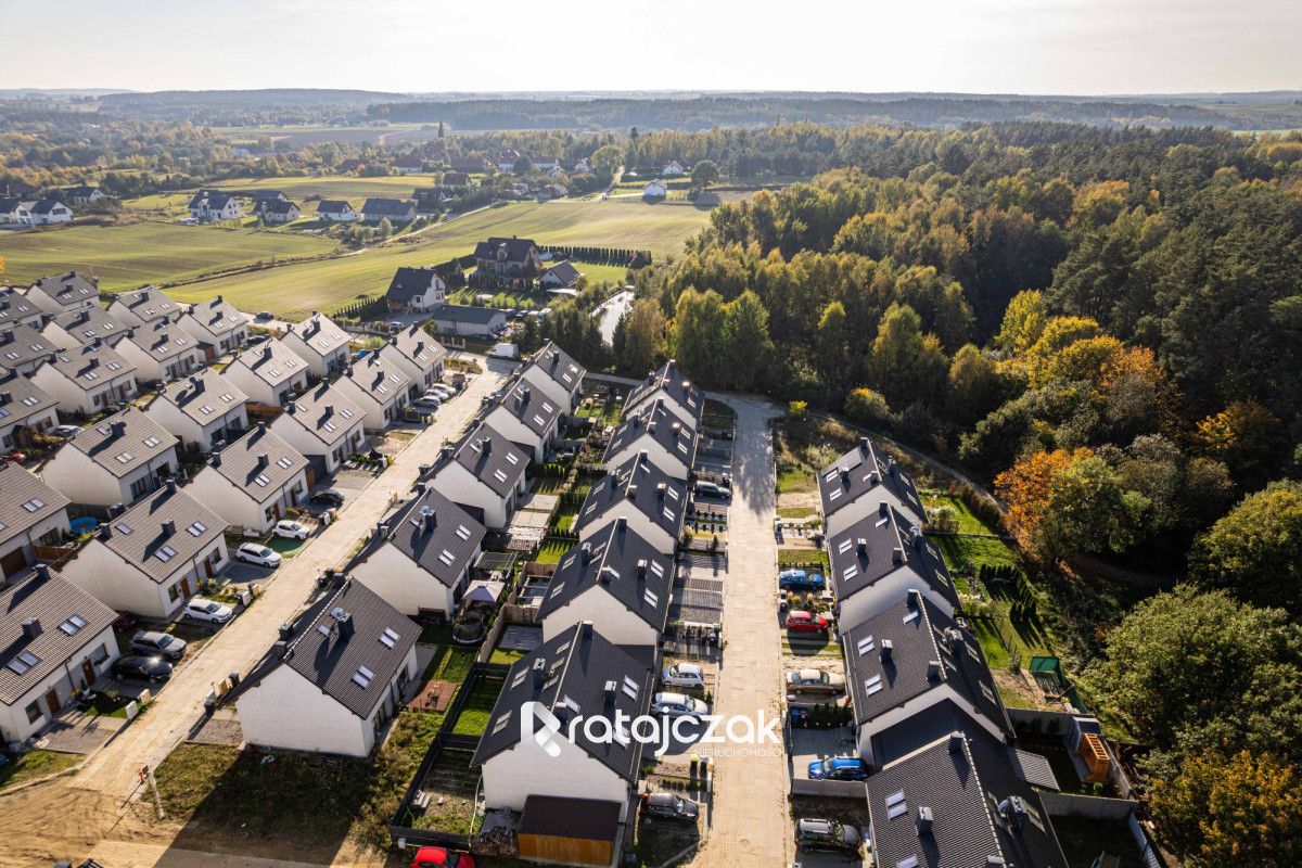 bliźniak, 4 pokoje Kłodawa, ul. 3 Maja. Zdjęcie 2