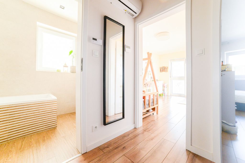 dom szeregowy, 6 pokoi Ząbki, ul. Skowronka. Zdjęcie 25