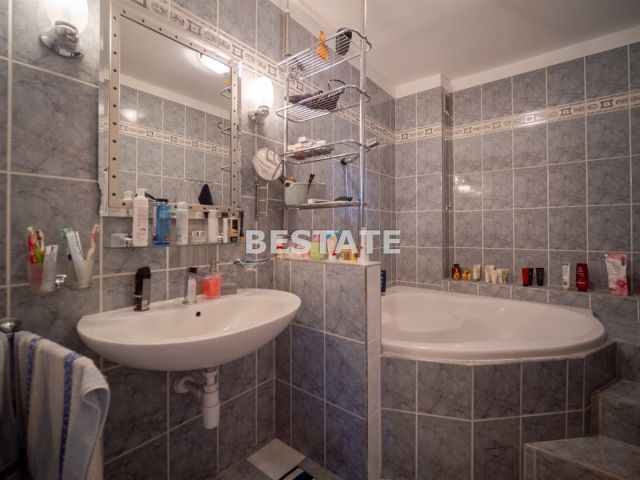 bliźniak, 6 pokoi Tarnów Krzyż. Zdjęcie 8
