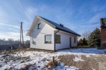 dom wolnostojący, 5 pokoi Trójczyce