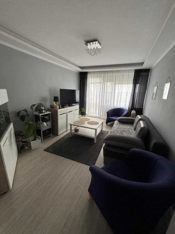 Mieszkanie 3-pokojowe Gniezno, os. Jagiellońskie. Zdjęcie 1