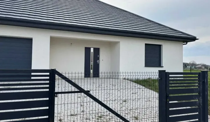 dom wolnostojący Zawonia