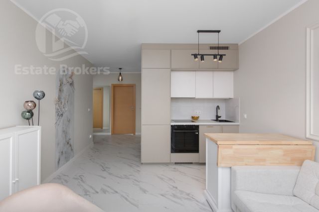 Mieszkanie 4-pokojowe Wrocław Śródmieście, ul. Juliana Ursyna Niemcewicza. Zdjęcie 3