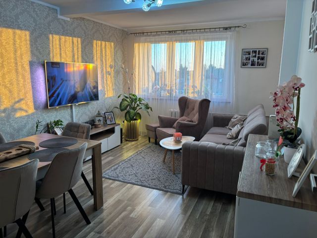 Mieszkanie 3-pokojowe Pasłęk, Ogrodowa. Zdjęcie 1