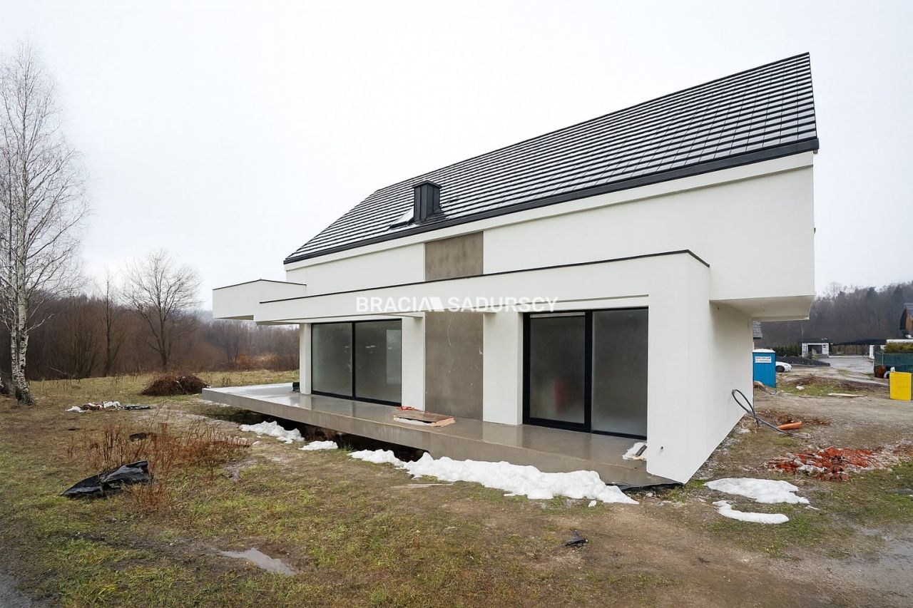 dom wolnostojący, 5 pokoi Zawada. Zdjęcie 3