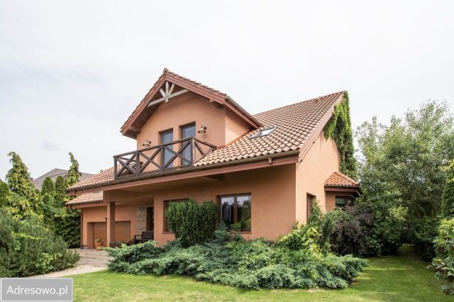 dom wolnostojący, 7 pokoi Łomianki Dolne, ul. Karola Szymanowskiego. Zdjęcie 1