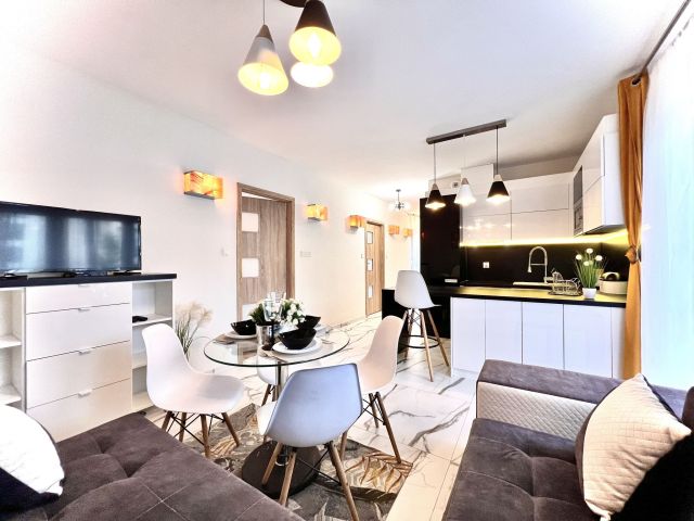 Mieszkanie 4-pokojowe Kraków Podgórze, ul. Mała Góra. Zdjęcie 1