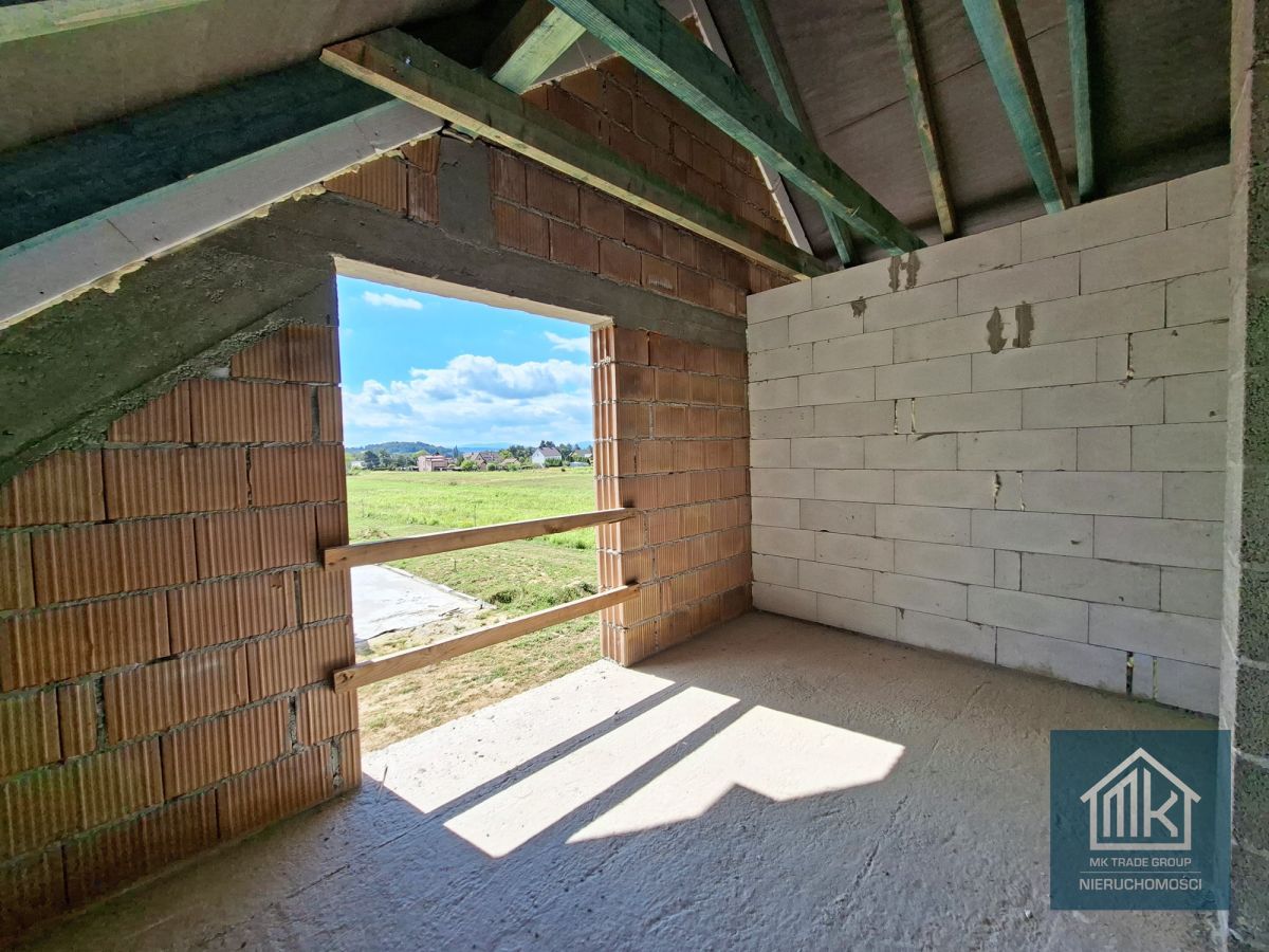 dom wolnostojący, 5 pokoi Kłaj. Zdjęcie 18