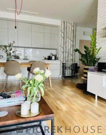 Mieszkanie 3-pokojowe Warszawa Wilanów, ul. Księdza Prymasa Augusta Hlonda. Zdjęcie 2