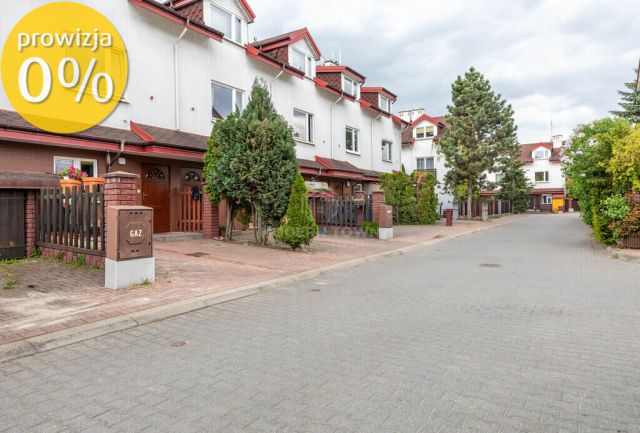 dom szeregowy, 5 pokoi Józefosław, ul. Saturna. Zdjęcie 1