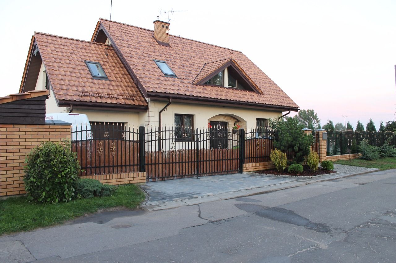 dom wolnostojący, 5 pokoi Stary Dybów, ul. Szwoleżerów