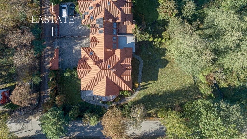 bliźniak, 7 pokoi Konstancin-Jeziorna, ul. Bartosza Głowackiego. Zdjęcie 2