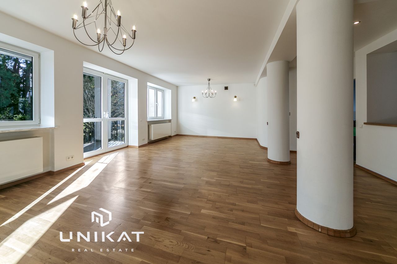 dom szeregowy, 9 pokoi Warszawa Bielany, ul. Hajoty. Zdjęcie 2