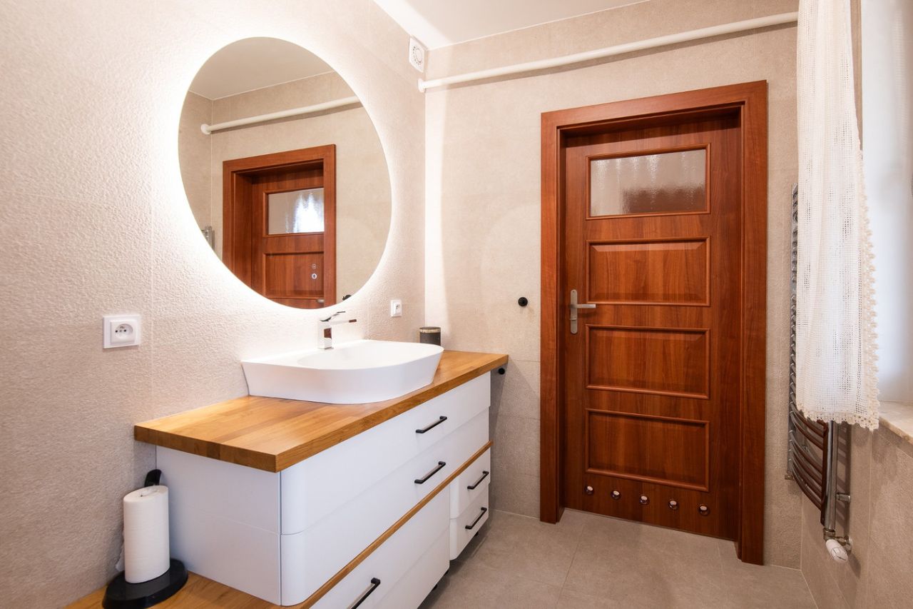 dom wolnostojący, 8 pokoi Czernin. Zdjęcie 8