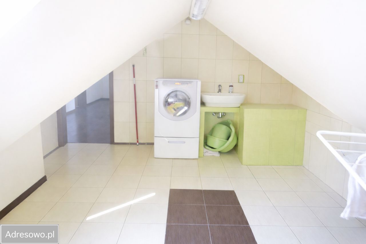 dom wolnostojący, 6 pokoi Piątkowisko, ul. Złota. Zdjęcie 15