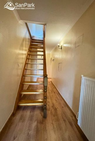 bliźniak, 4 pokoje Uherce Mineralne. Zdjęcie 14