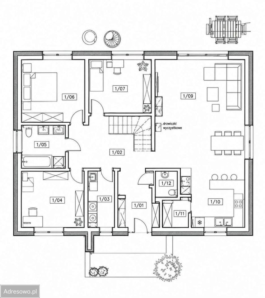 dom wolnostojący, 3 pokoje Nisko. Zdjęcie 2