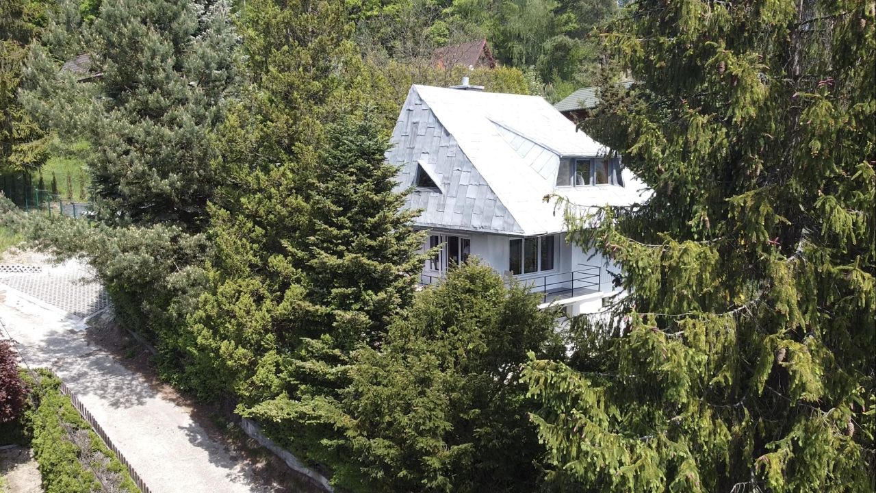 dom wolnostojący, 7 pokoi Tresna, ul. Nad Jeziorem