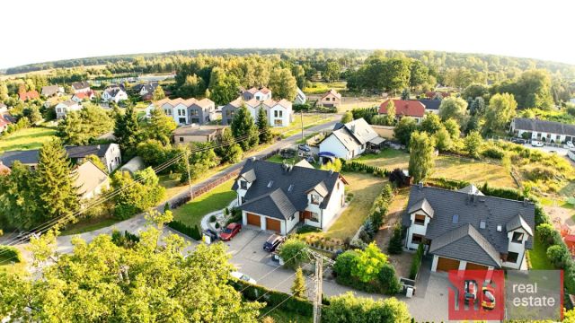 bliźniak, 5 pokoi Gajków, ul. Janowicka. Zdjęcie 1