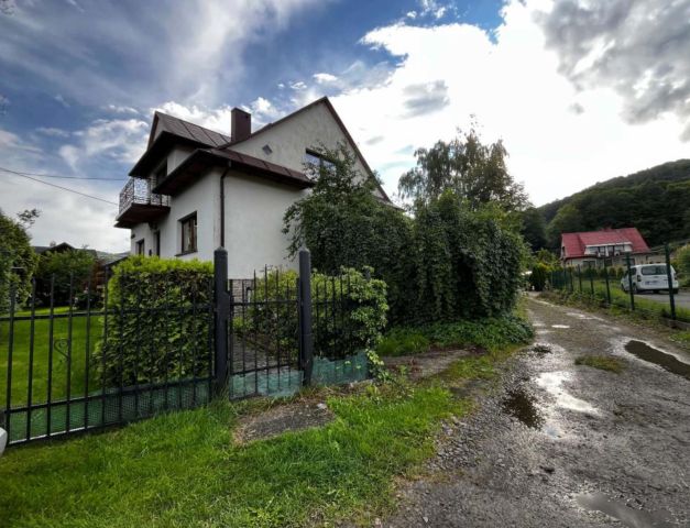 dom wolnostojący, 6 pokoi Zabrzeż. Zdjęcie 1