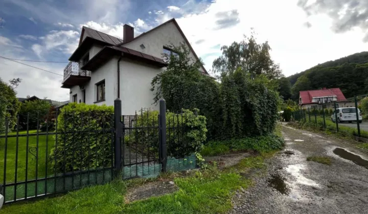 dom wolnostojący, 6 pokoi Zabrzeż