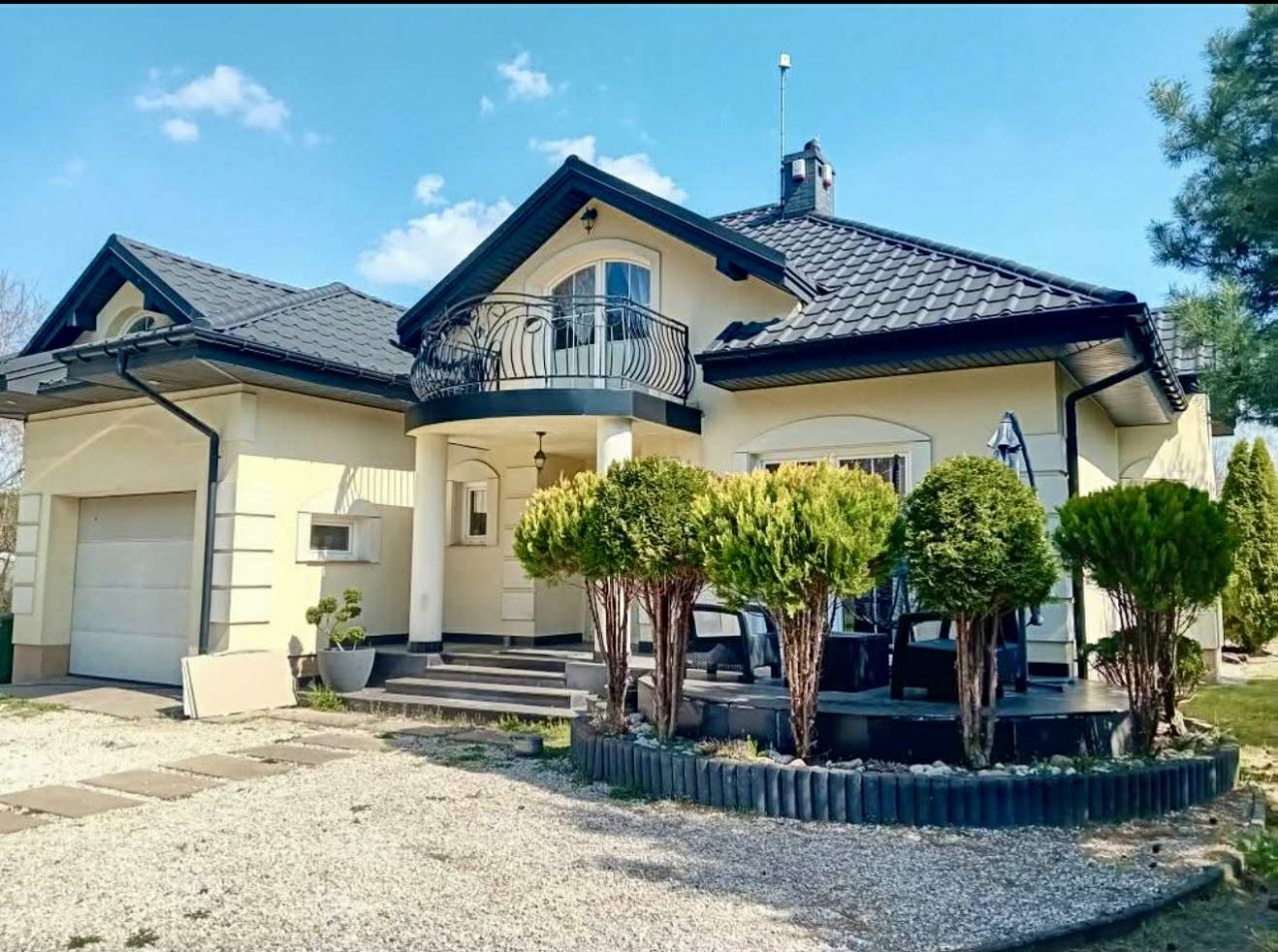 dom wolnostojący, 5 pokoi Radomsko Bartodzieje Podleśne, ul. Batalionów Chłopskich