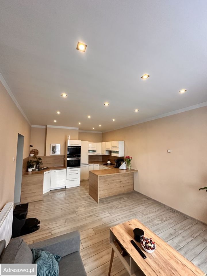 Mieszkanie 4-pokojowe Lewice. Zdjęcie 9