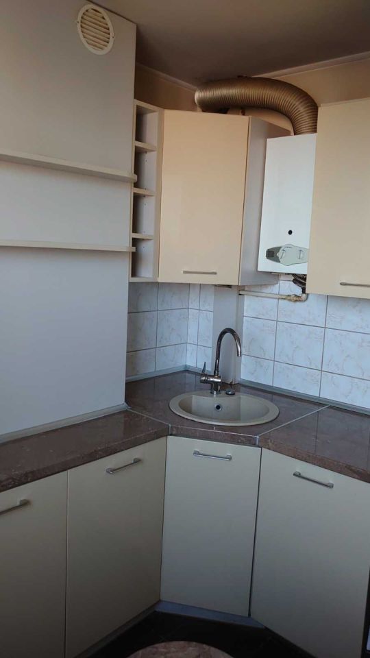 Mieszkanie 3-pokojowe Chorzów. Zdjęcie 3