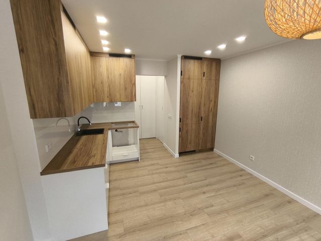 Mieszkanie 2-pokojowe Łódź Bałuty, ul. Zawiszy Czarnego. Zdjęcie 1