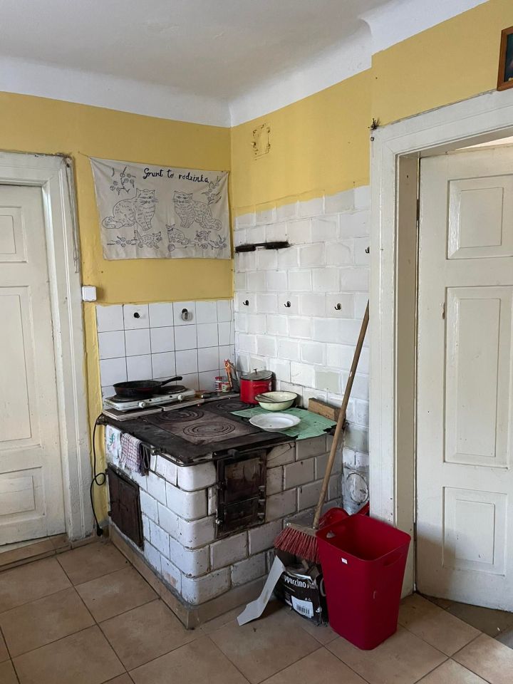 dom wolnostojący, 2 pokoje Bobrowniki, ul. Rynek. Zdjęcie 6