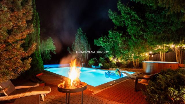 dom wolnostojący, 5 pokoi Kraków Swoszowice, ul. Tadeusza Ważewskiego. Zdjęcie 2