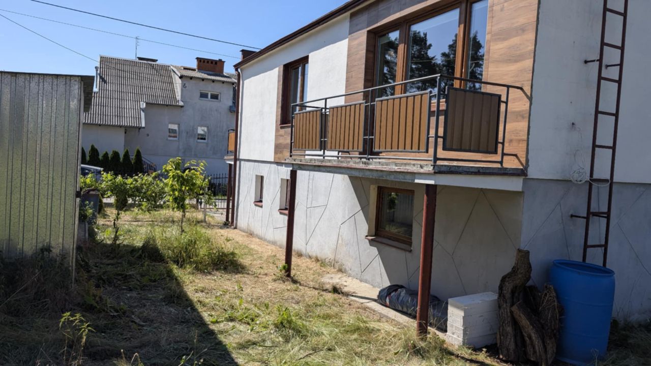 dom wolnostojący, 3 pokoje Rokocin Osiedle Polanki, Os. Polanka. Zdjęcie 2