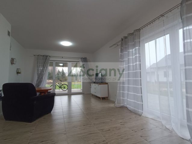 dom wolnostojący, 4 pokoje Rusiec. Zdjęcie 3