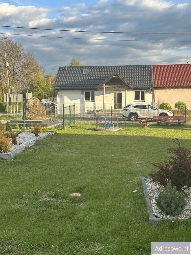 dom wolnostojący, 4 pokoje Kliszów. Zdjęcie 1
