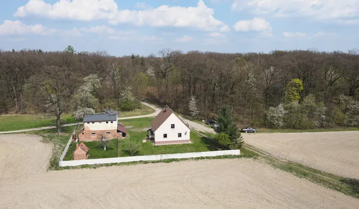 dom wolnostojący, 4 pokoje Przydroże Małe