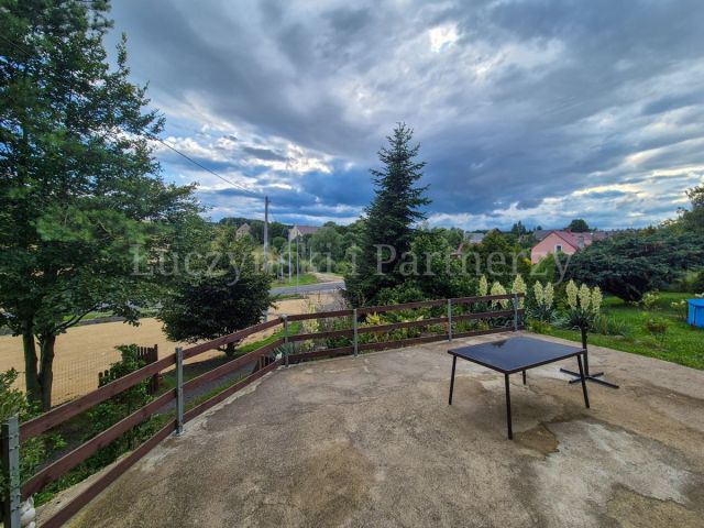 dom wolnostojący, 5 pokoi Pasiecznik. Zdjęcie 4