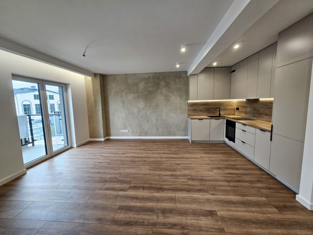 Mieszkanie 3-pokojowe Nowy Targ Bór, os. Bór. Zdjęcie 4