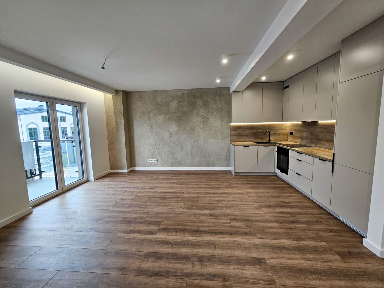 Mieszkanie 3-pokojowe Nowy Targ Bór, os. Bór. Zdjęcie 4